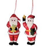 Santas Wreath & Present Hanging Decorati